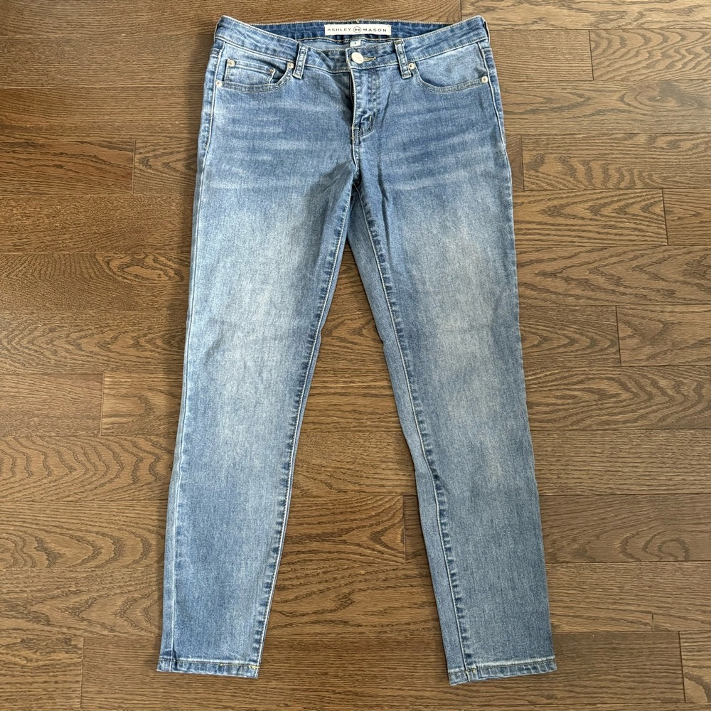Women's Light Blue Jeans